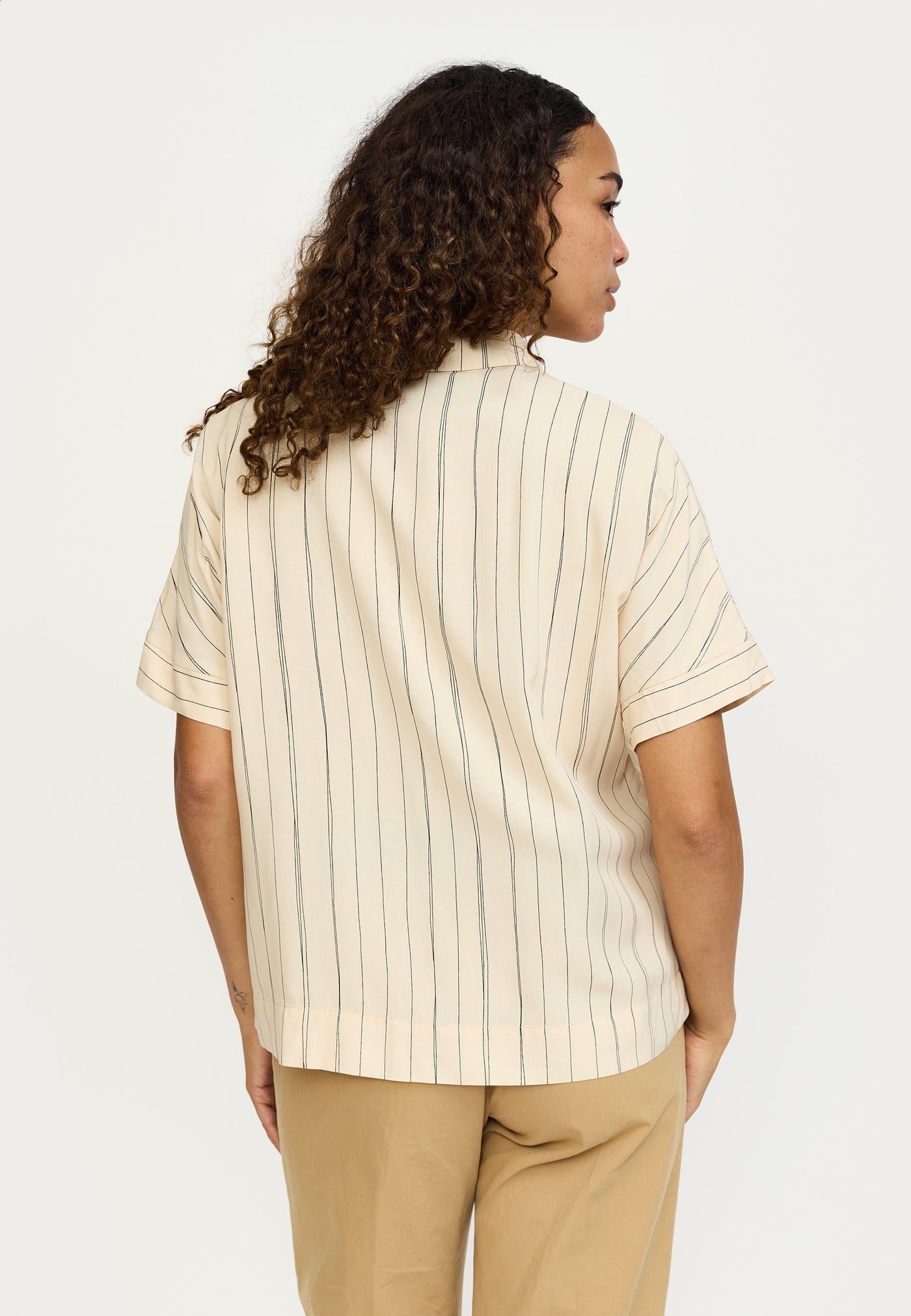 Soft Rebels SRMargot Freedom Striped SS Shirt Shirts & Blouse 777 Hand Drawn Stripe Smoke Gray